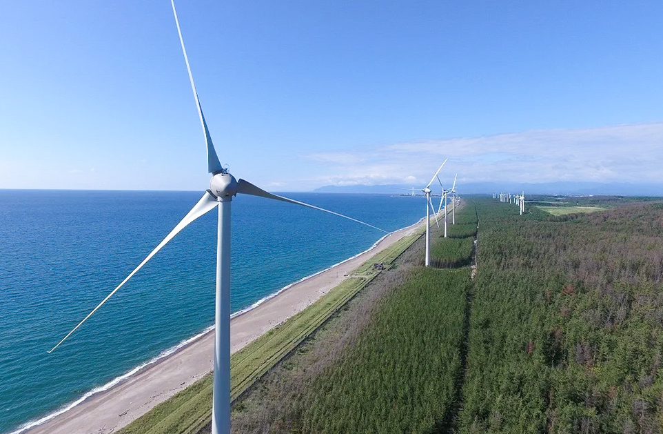 海岸沿いの風力発電